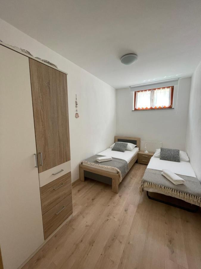 Apartment Sotlar إيزولا المظهر الخارجي الصورة