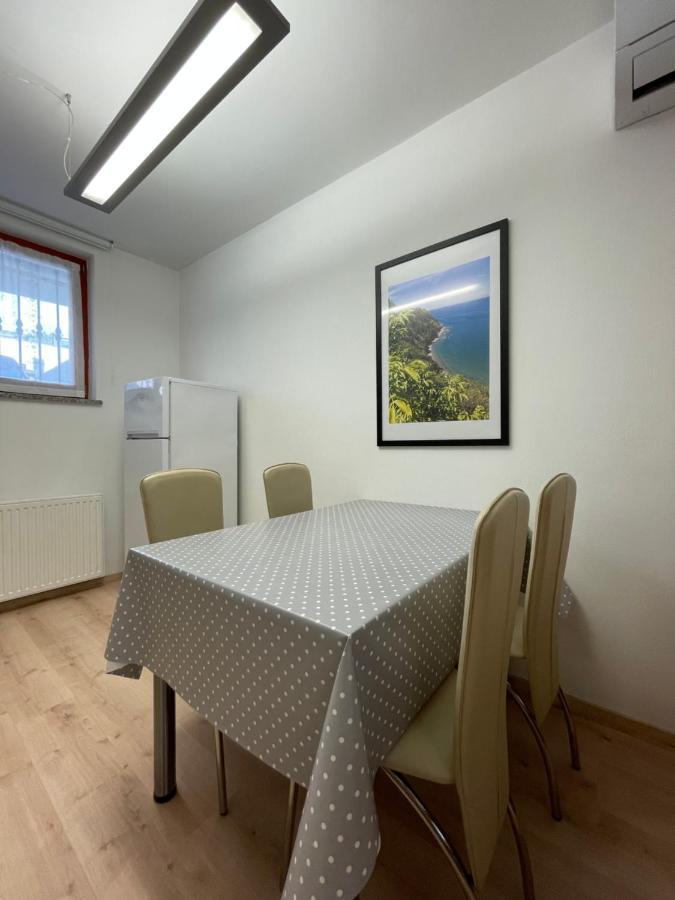 Apartment Sotlar إيزولا المظهر الخارجي الصورة
