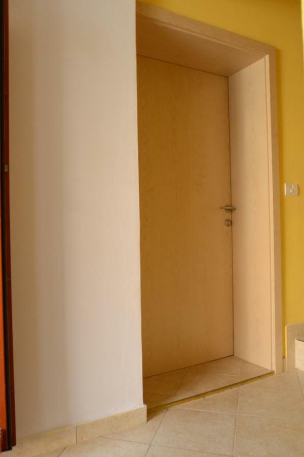 Apartment Sotlar إيزولا المظهر الخارجي الصورة